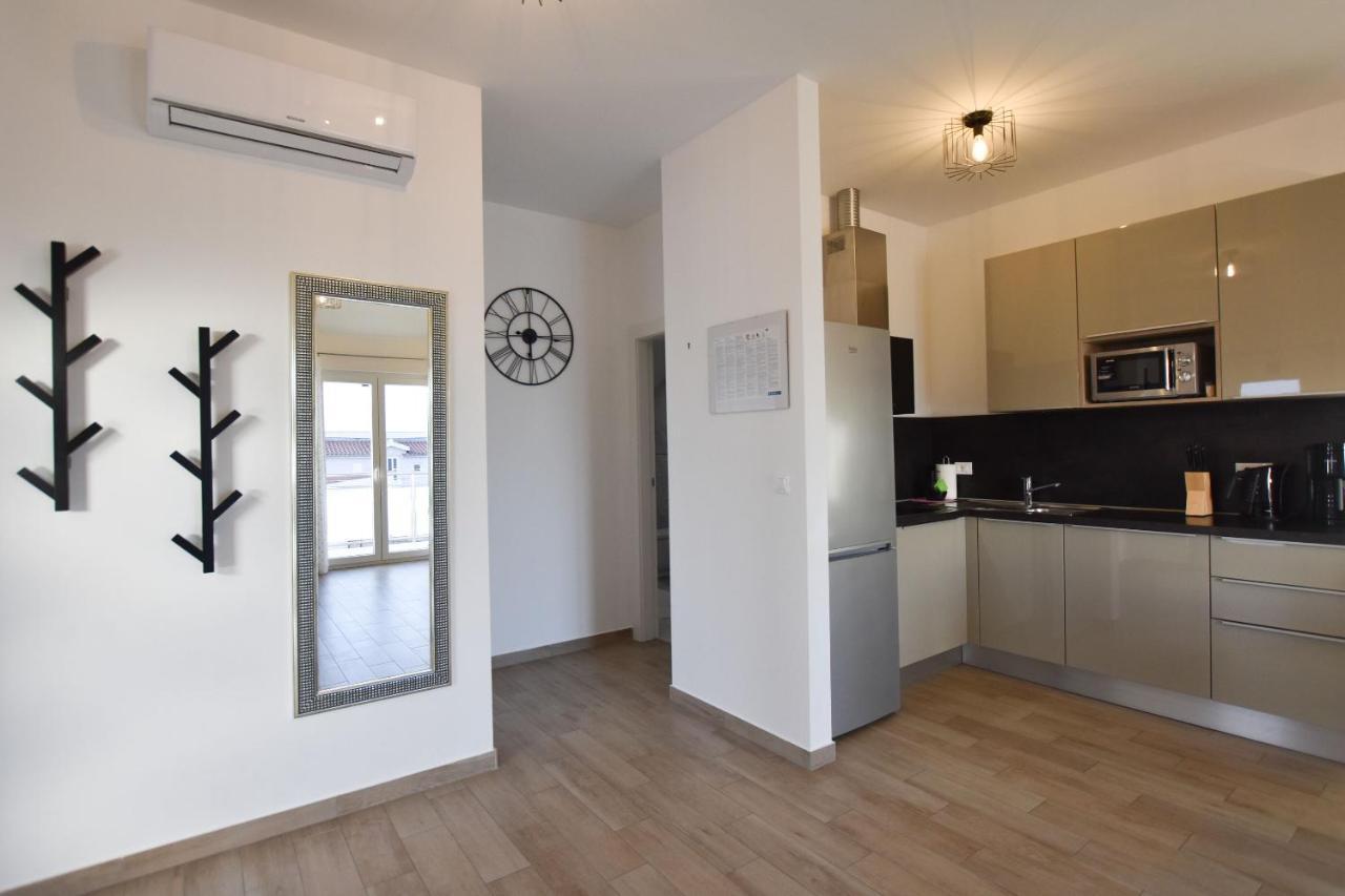 Apartment Dora 普利莫顿 外观 照片